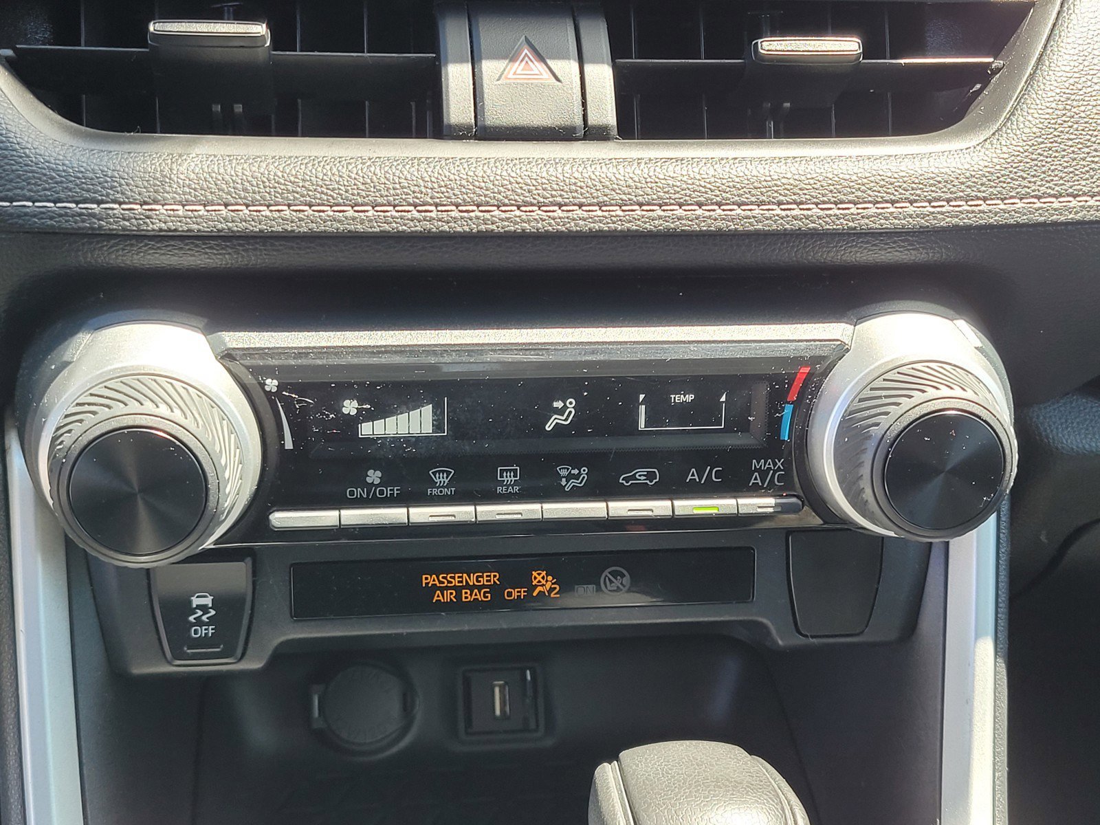 Used 2022  Toyota LE image 20