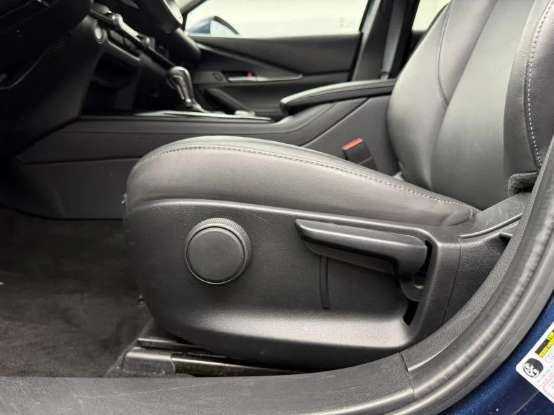 Used 2024 Blue MAZDA 2.5 S Select Sport SUV 4D image 15