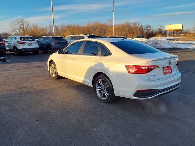 2024 Volkswagen Jetta SE - Photo 8