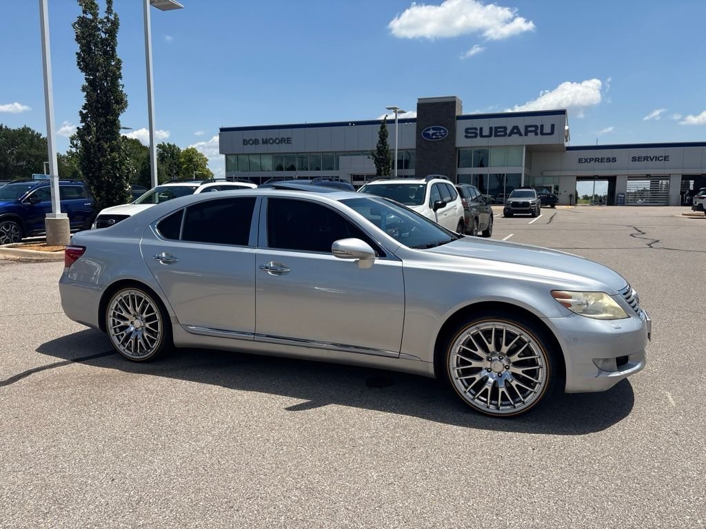 Used 2011 Silver Lexus 460 image 1