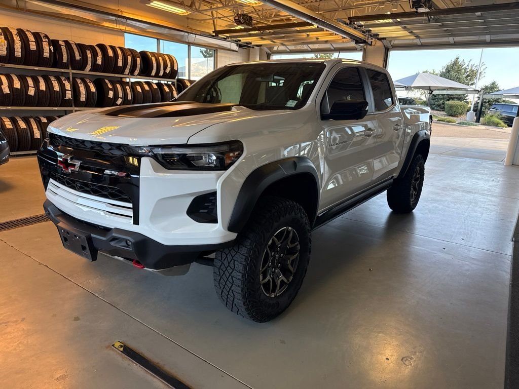 Used 2024 White Chevrolet ZR2 image 2