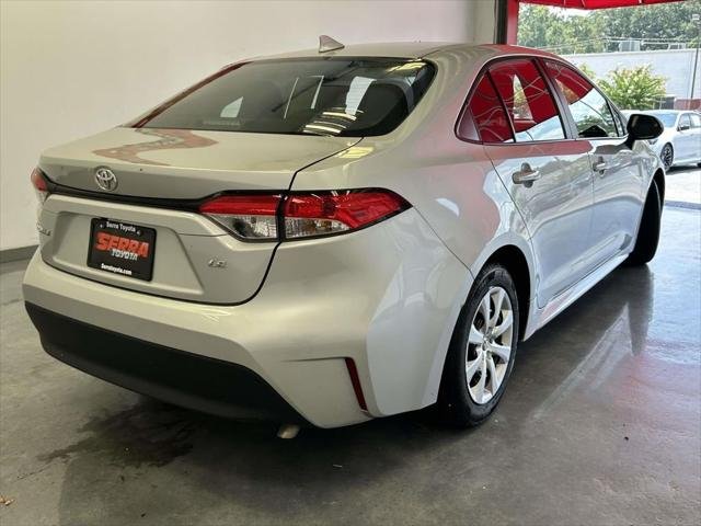 Certified Used 2025 CLASSIC SILVER METALLIC Toyota  image 3