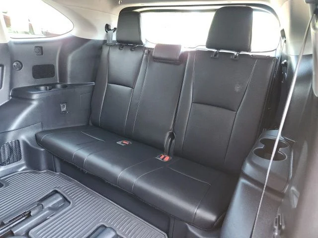 Used 2022 Gray Toyota XLE image 22