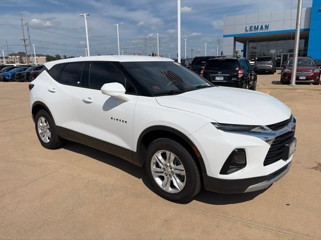Used 2022 SUMMIT WHITE Chevrolet LT image 9