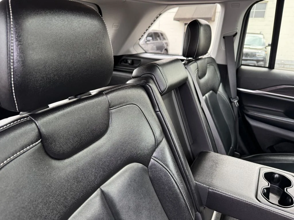 Used 2022 Black Jeep 4xe image 20