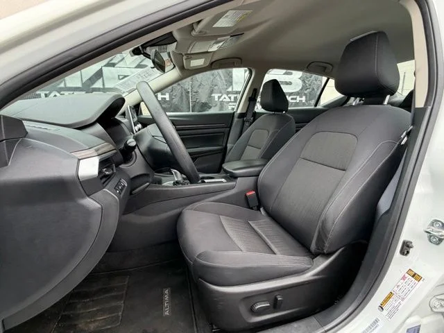 2025 Nissan Altima SV - Photo 13