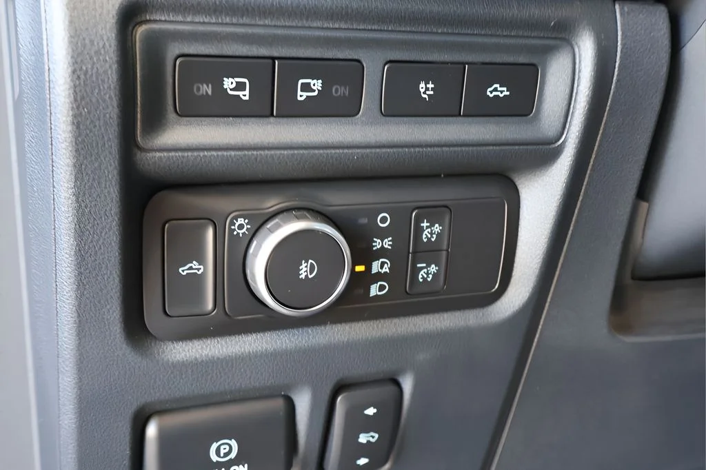 Used 2021 Black Ford Lariat image 20