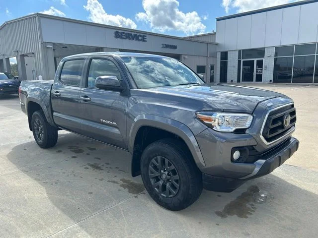 Used 2022 Gray Toyota SR5 image 3