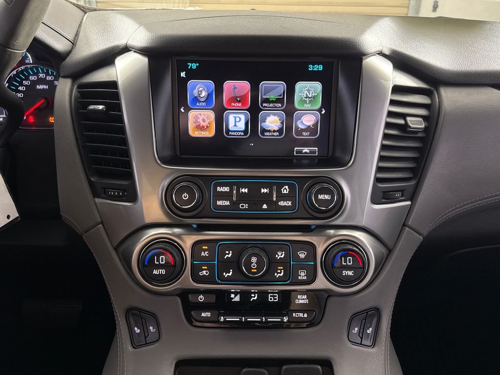 2016 Chevrolet Tahoe LT - Photo 18