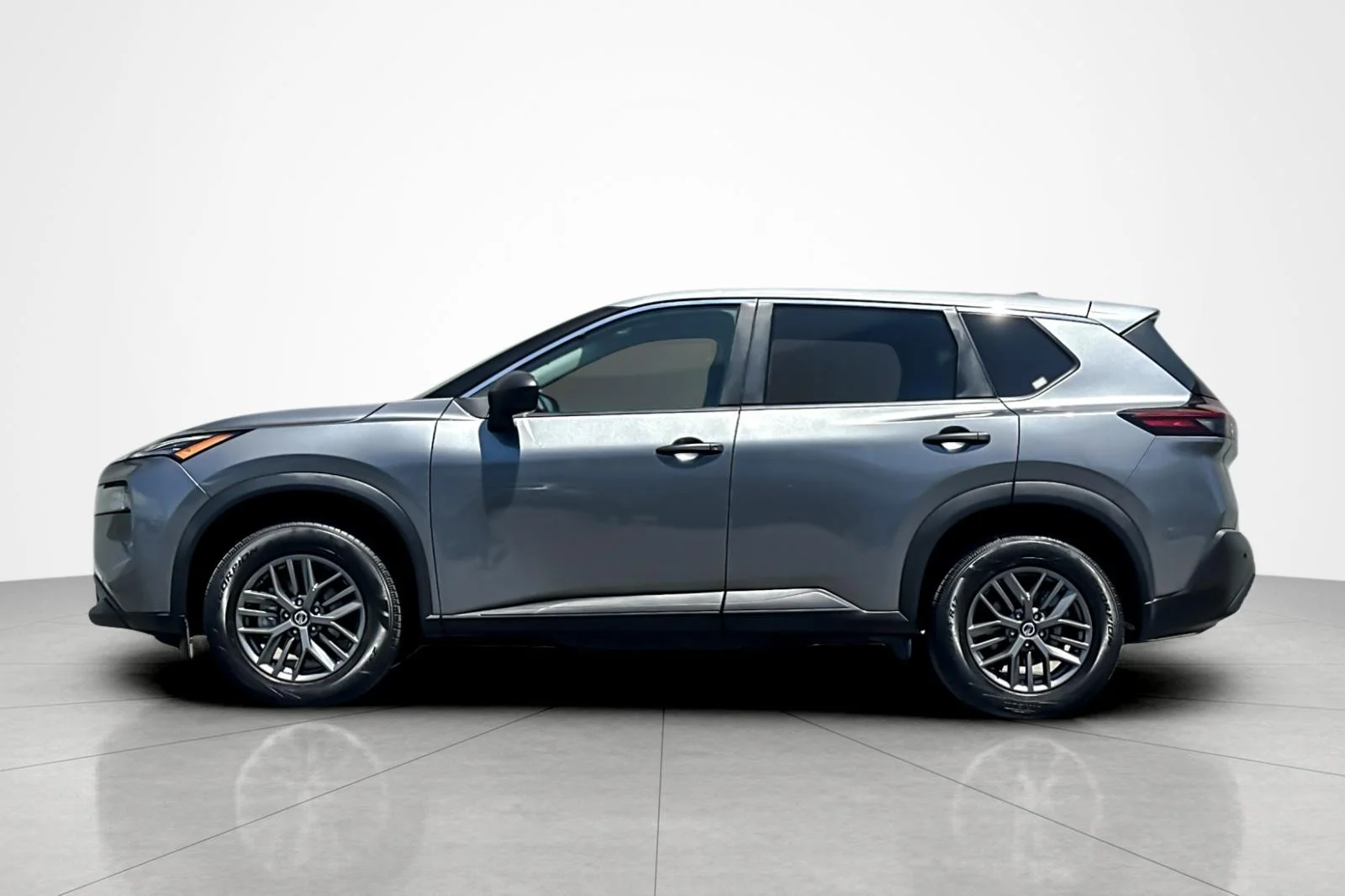 Used 2021 Gun Metallic Nissan S image 2