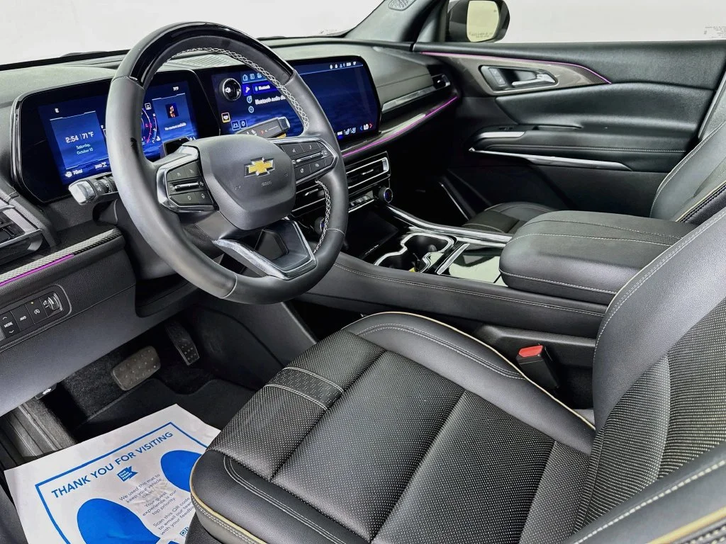 Used 2025 Sterling Gray Metallic Chevrolet High Country image 9