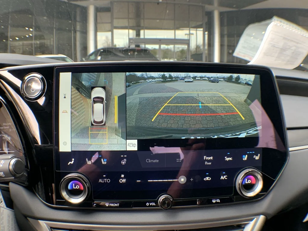 2026 Lexus RX PHEV 450h+ - Photo 17