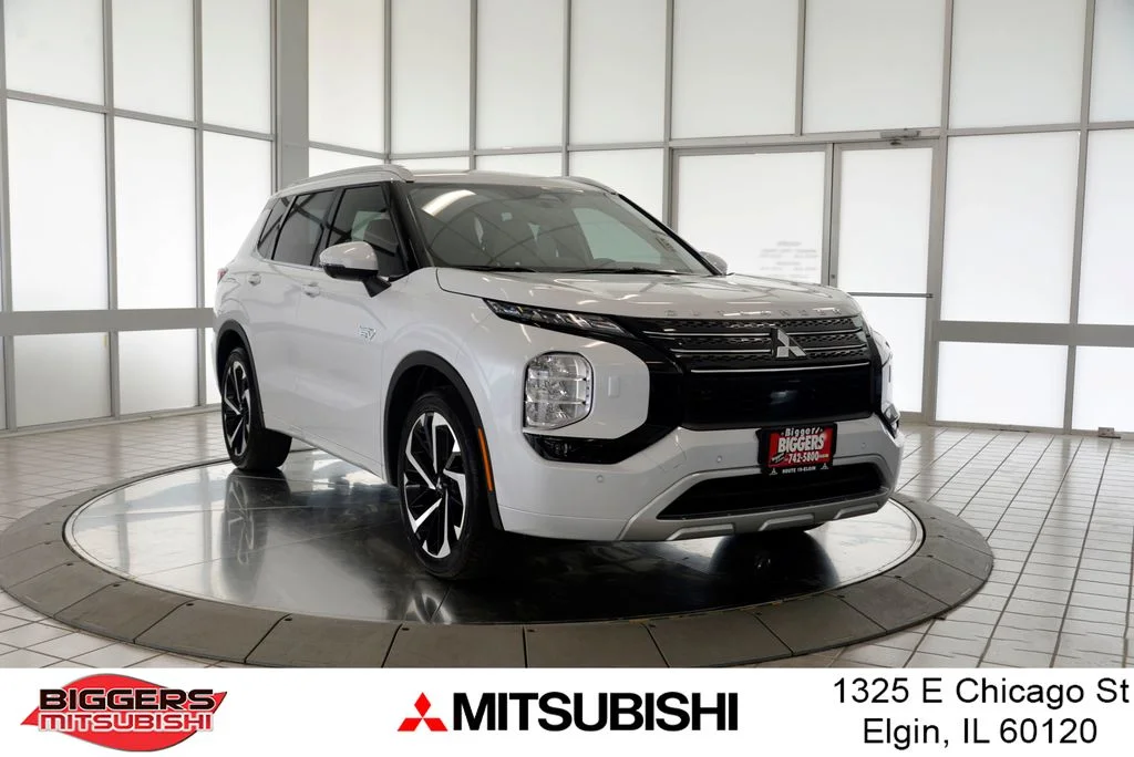 2023 Mitsubishi Outlander Plug-in Hybrid SEL S-AWC's photo