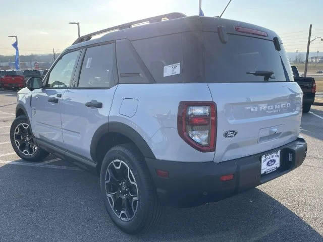New 2026 Space White Metallic Ford Outer Banks image 4