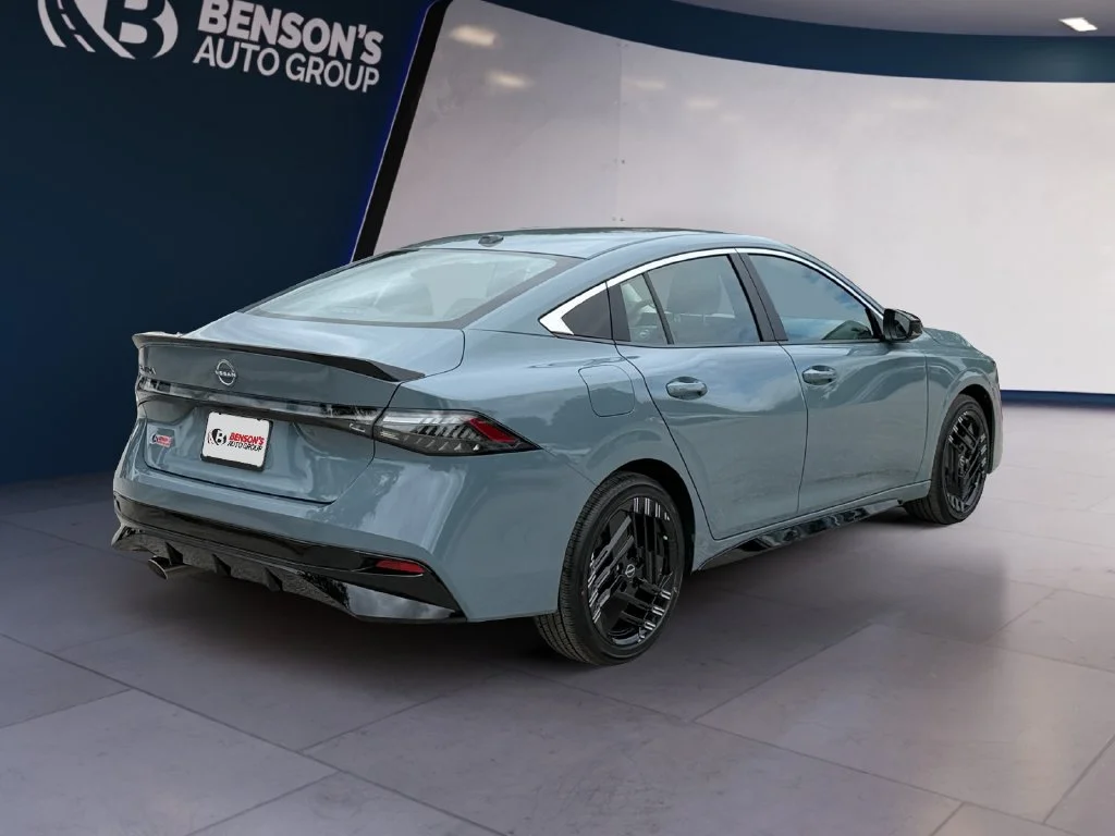 New 2027 Gray Nissan SR image 5