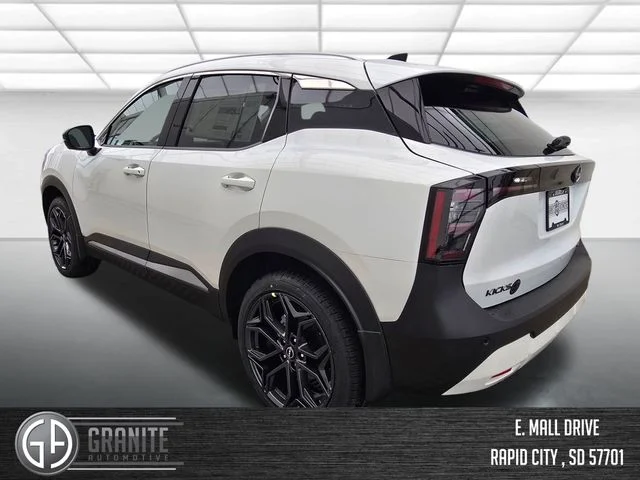 New 2026 Aspen White TriCoat Nissan SR image 4
