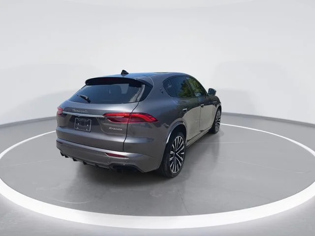 Used 2023  Maserati Modena image 8