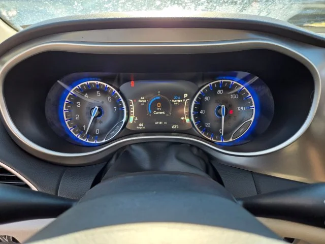 Used 2024 Silver Chrysler Touring L image 31