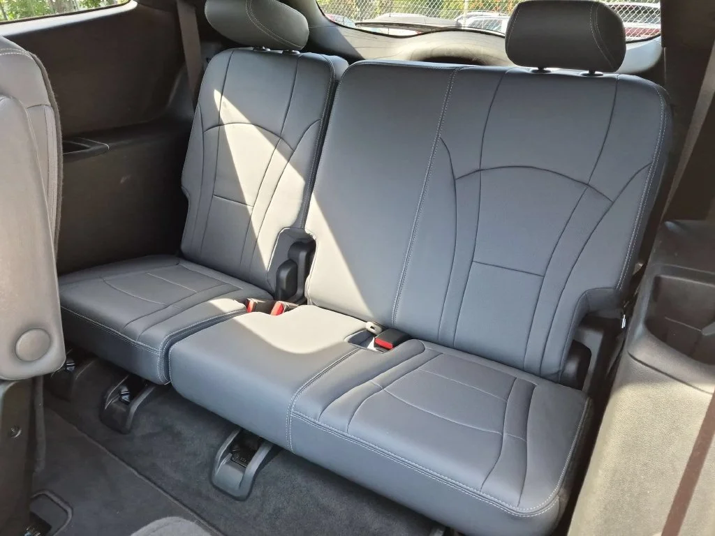 Used 2024 Black Buick Essence image 29