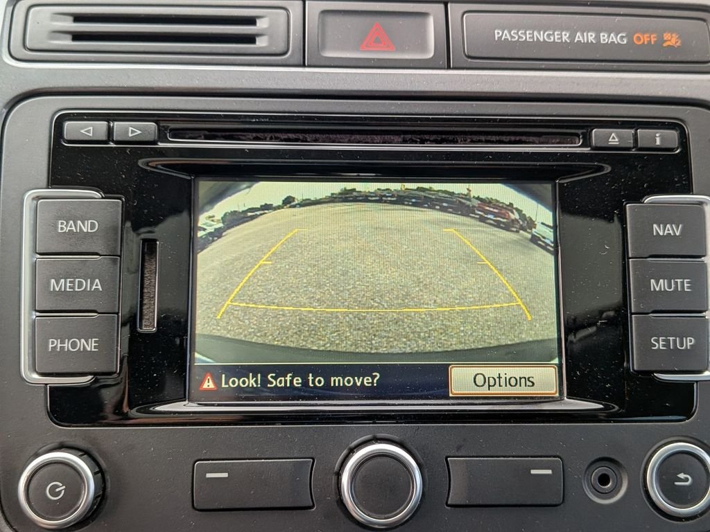 Used 2015 Silver Volkswagen SEL image 24