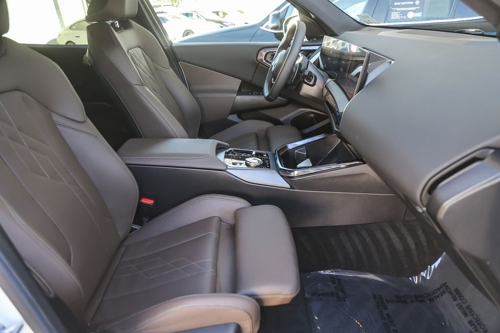 Certified Used 2025 Alpine White BMW 30 xDrive image 13