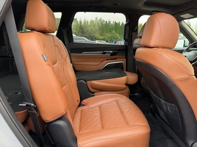 Used 2025 Wolf Gray Kia SX-Prestige X-Pro image 11