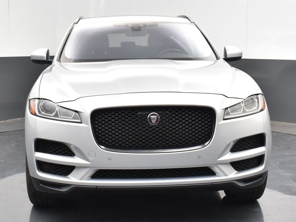 Used 2019 Silver Jaguar 25t Premium image 12