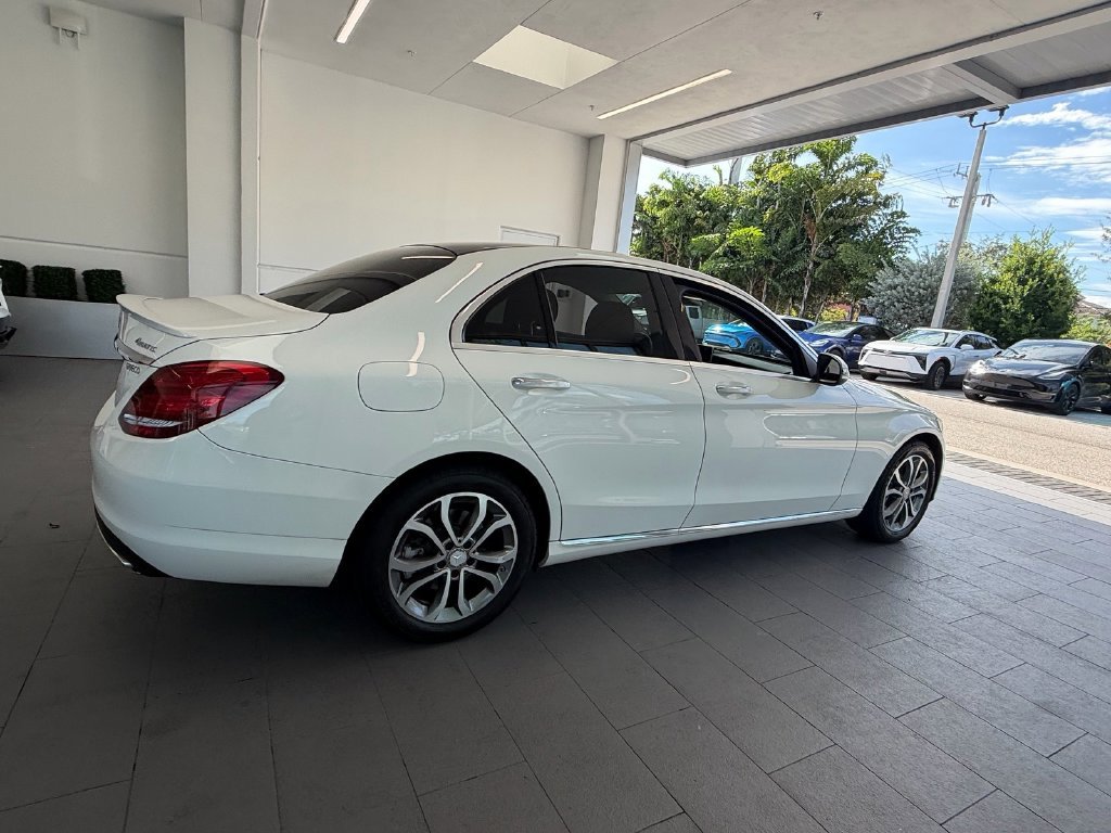 Used 2016 White Mercedes-Benz C 300 image 5