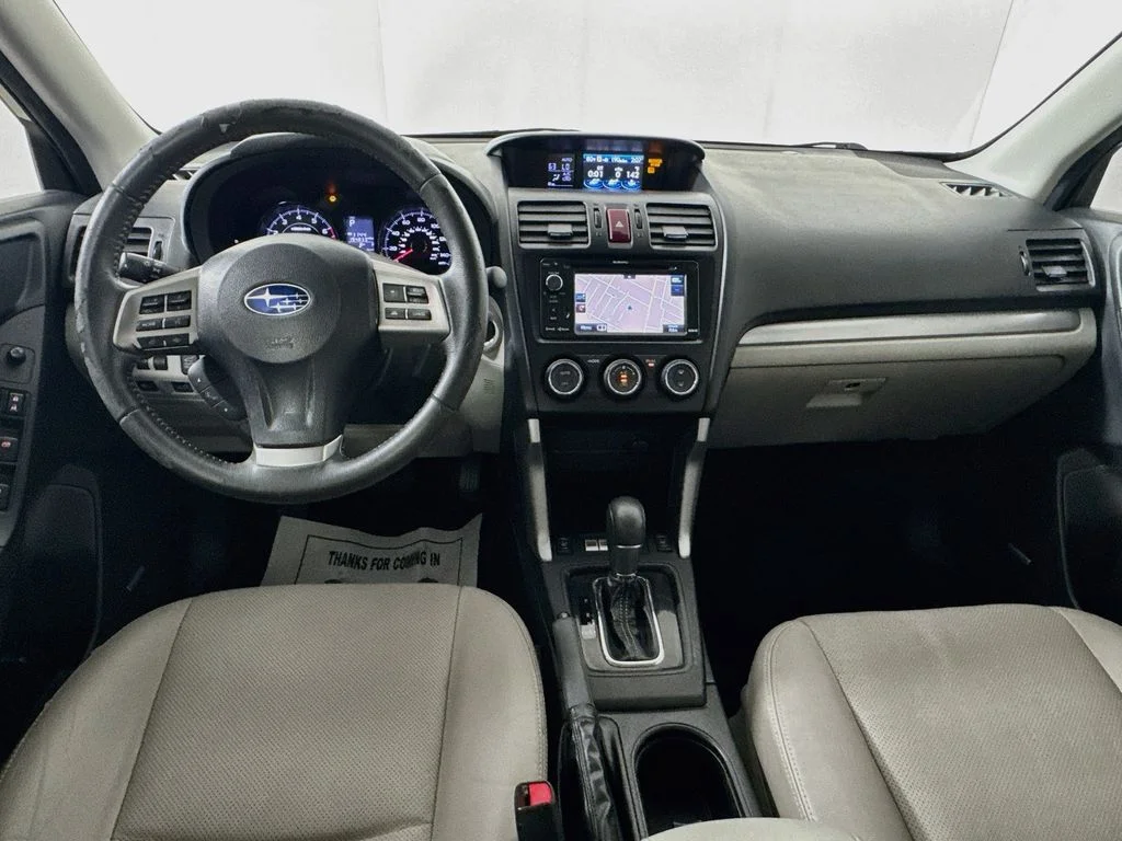 Used 2015 White Subaru 2.5i Touring image 27