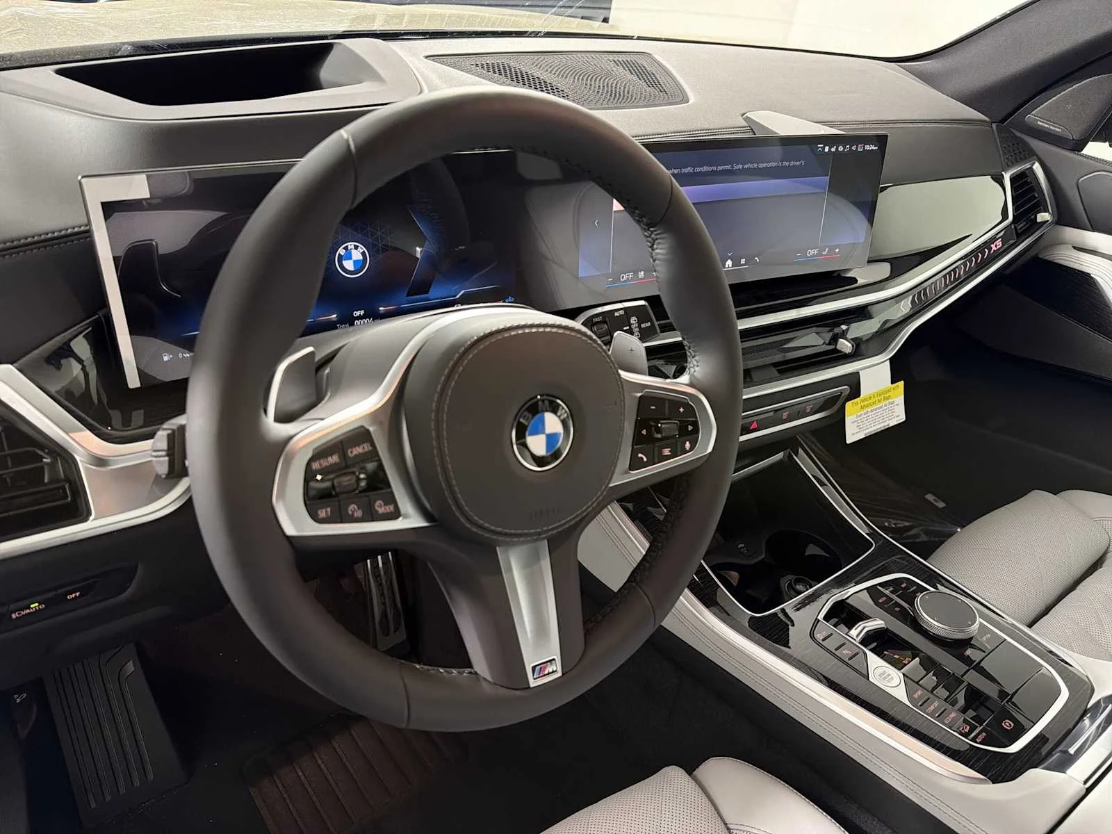 New 2026 Dravit Grey Metallic BMW xDrive40i image 14