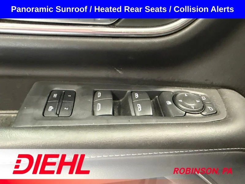 Used 2023 Black Chevrolet Z71 image 25