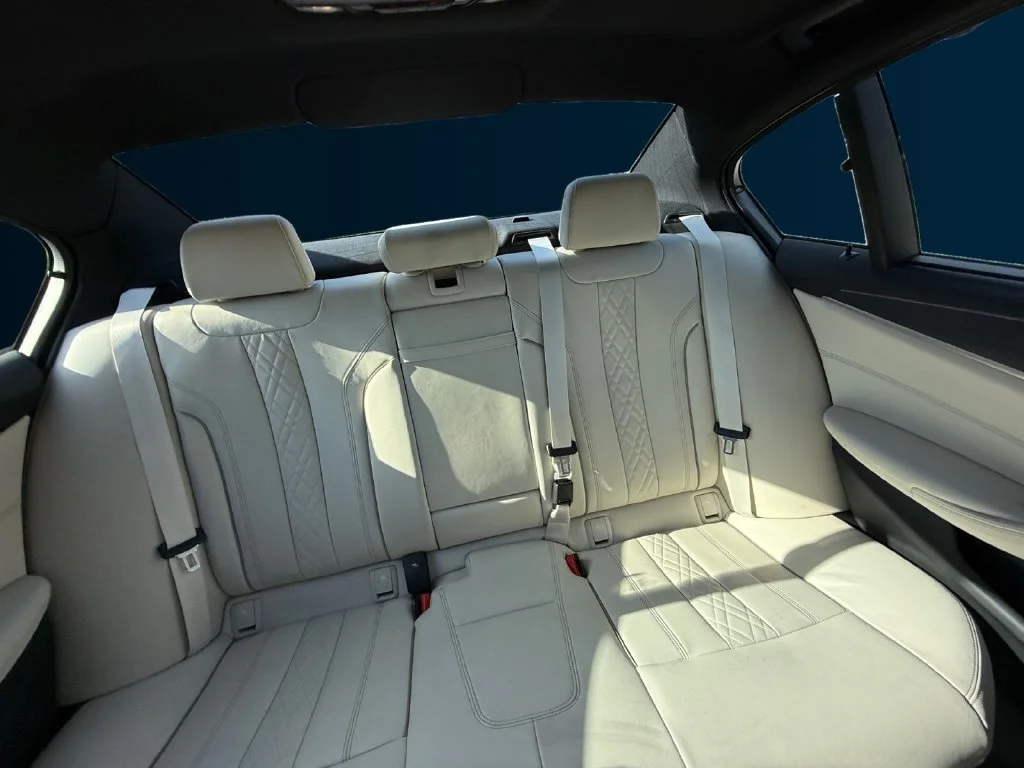 Used 2023 Black BMW 530i image 18