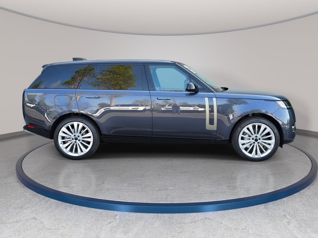 New 2026 Varesine Blue LAND ROVER SE LWB 7-Seats / V8 image 4
