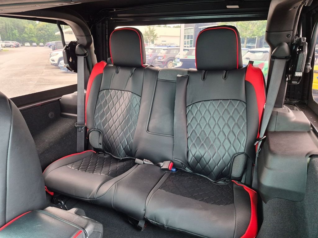Used 2024 Crystal Metallic Jeep Sport image 26
