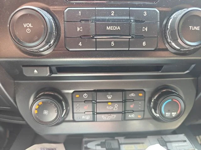 Used 2018 Ingot Silver Metallic Ford XLT image 10