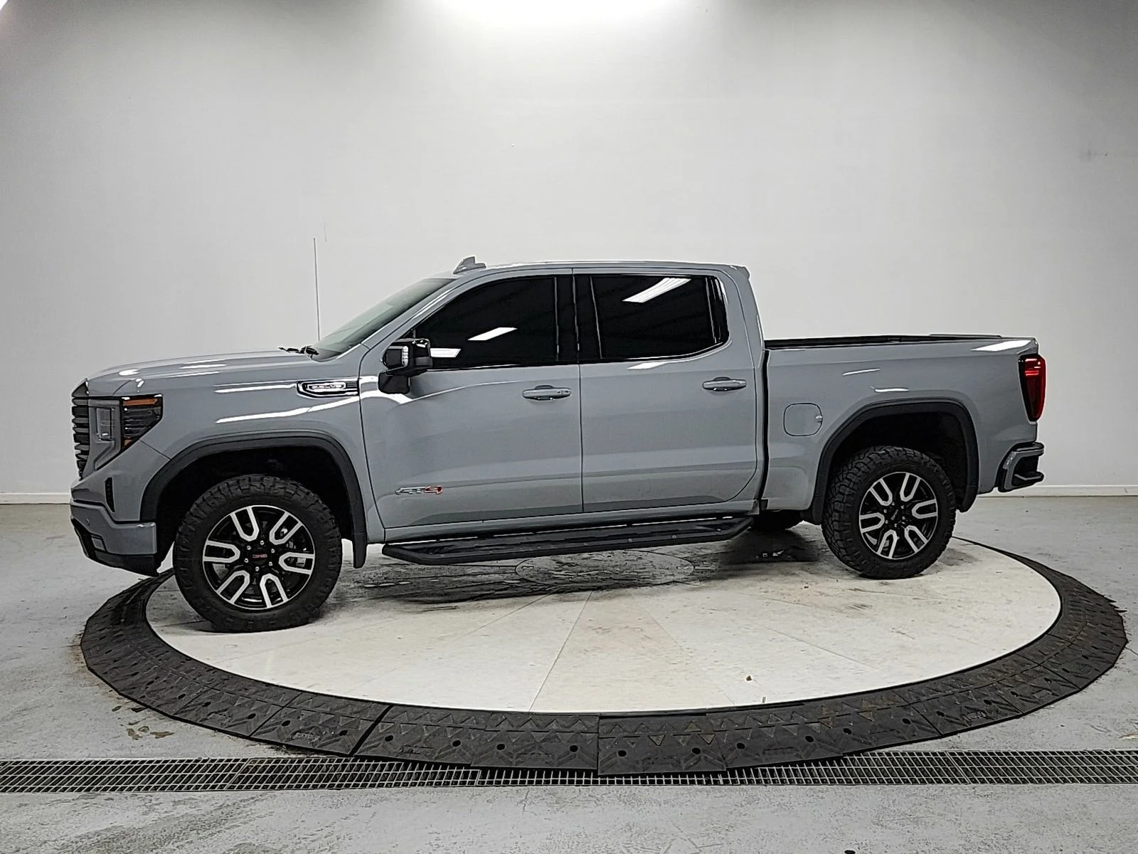 Used 2024 Gray GMC AT4 image 4