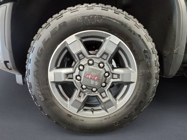 New 2026 Onyx Black GMC SLT image 14
