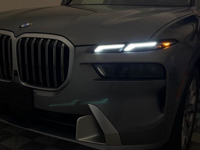 Used 2024 Skyscraper Gray Metallic BMW xDrive40i image 7
