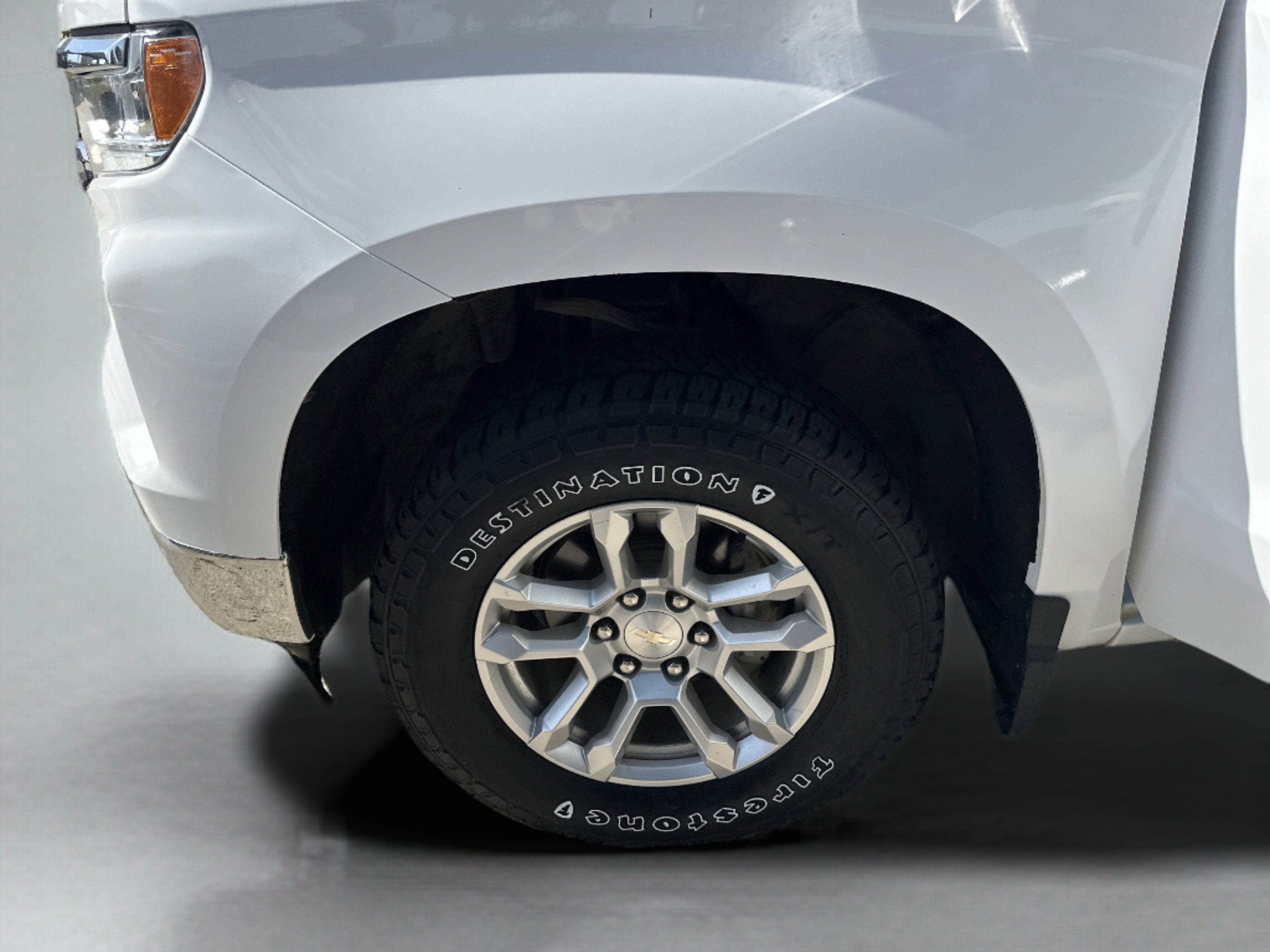 Used 2023 Summit White Chevrolet LT image 24