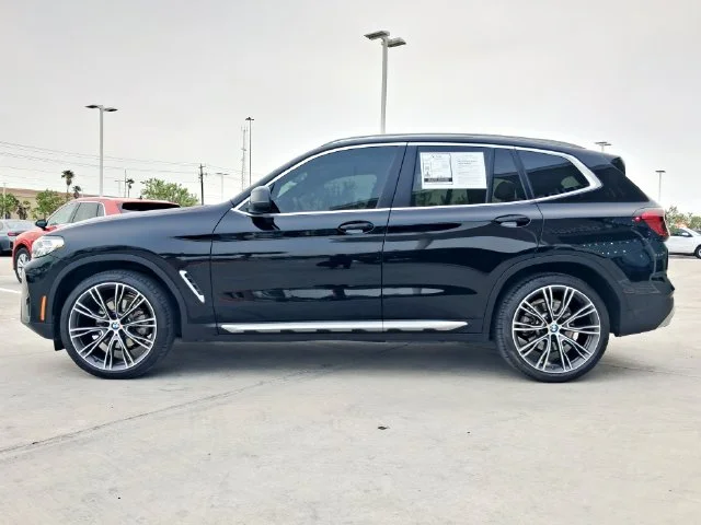 Used 2024 Black BMW sDrive30i image 4
