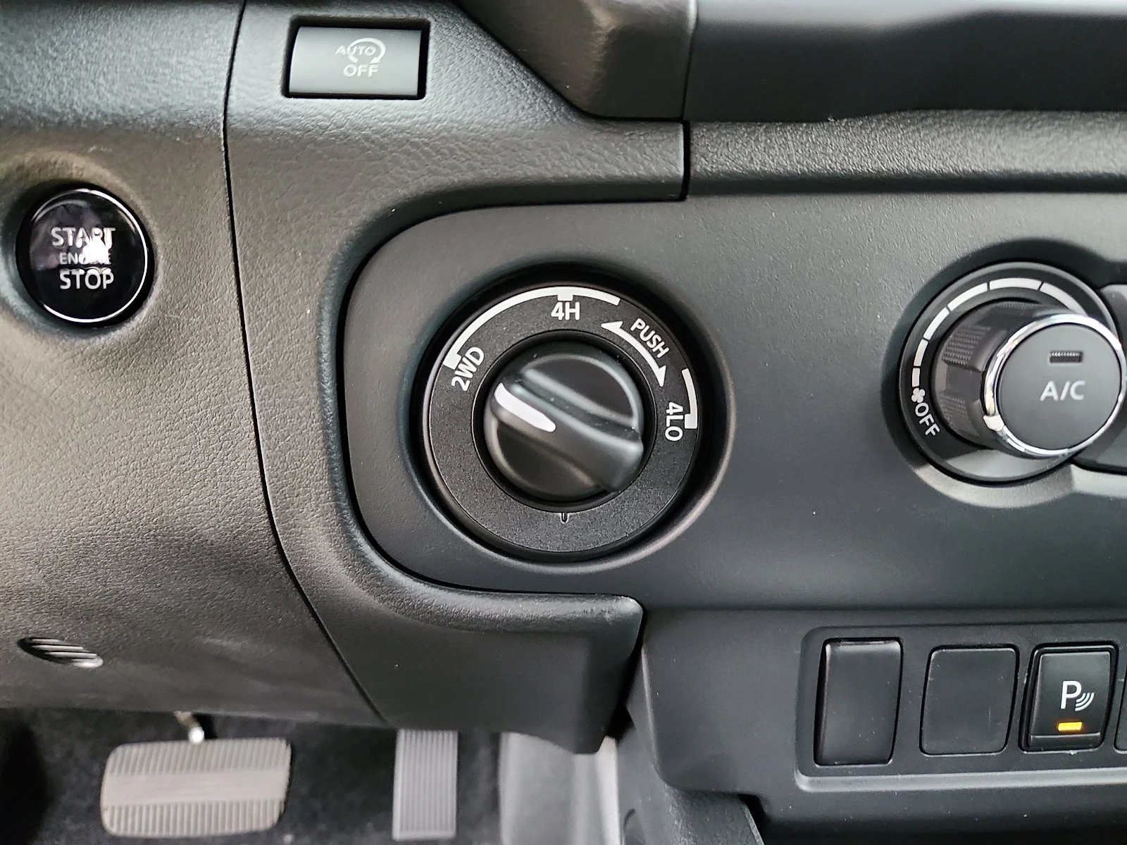 New 2026 Glacier White Nissan Crew Cab S image 14