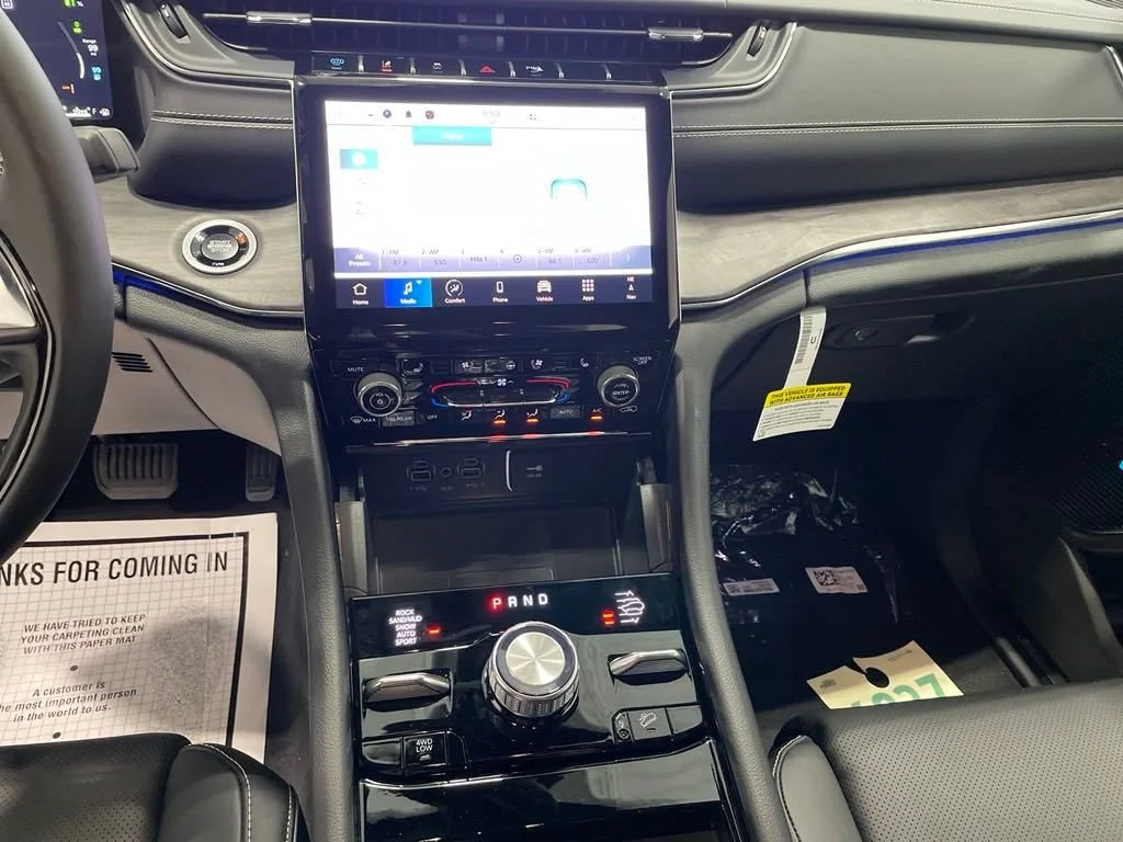 Used 2024 Black Jeep Overland 4xe image 17