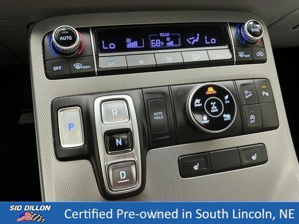 Used 2021 Sierra Burgundy Hyundai SEL image 12