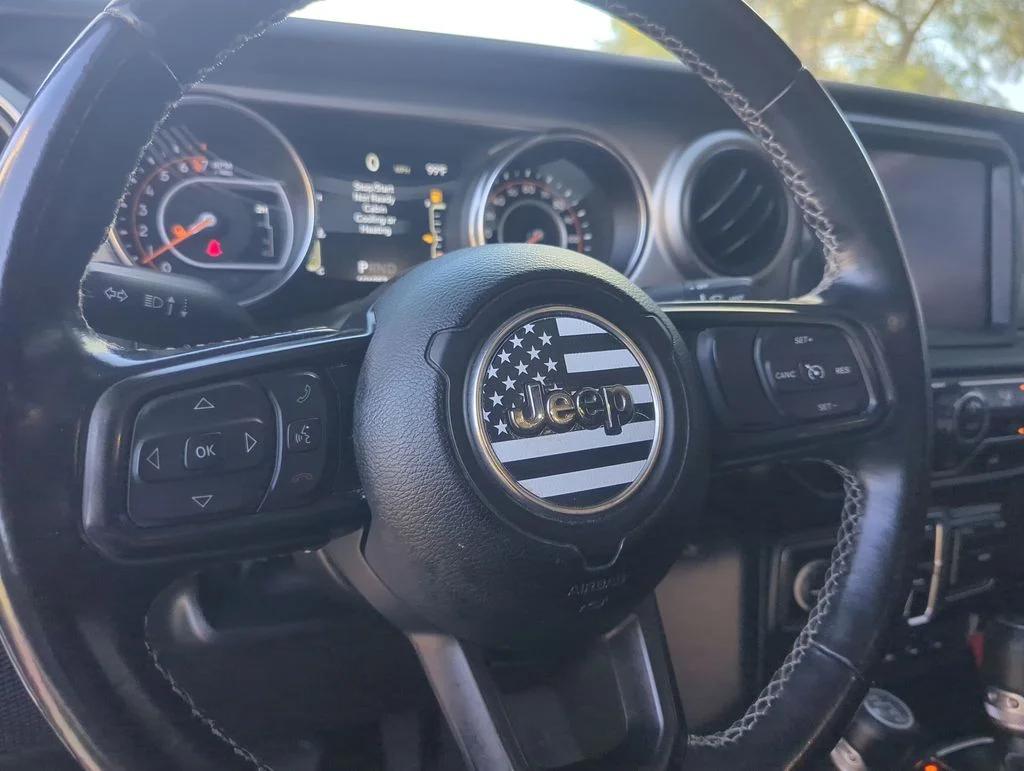 Used 2021 White Jeep Sport image 10