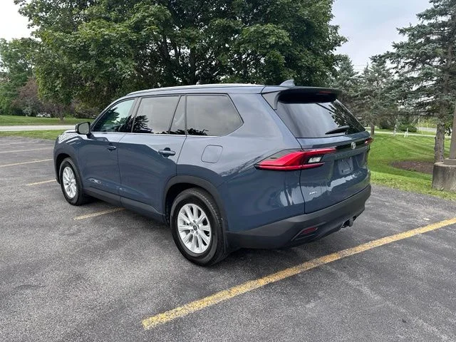 Used 2024 Gray Toyota XLE image 5