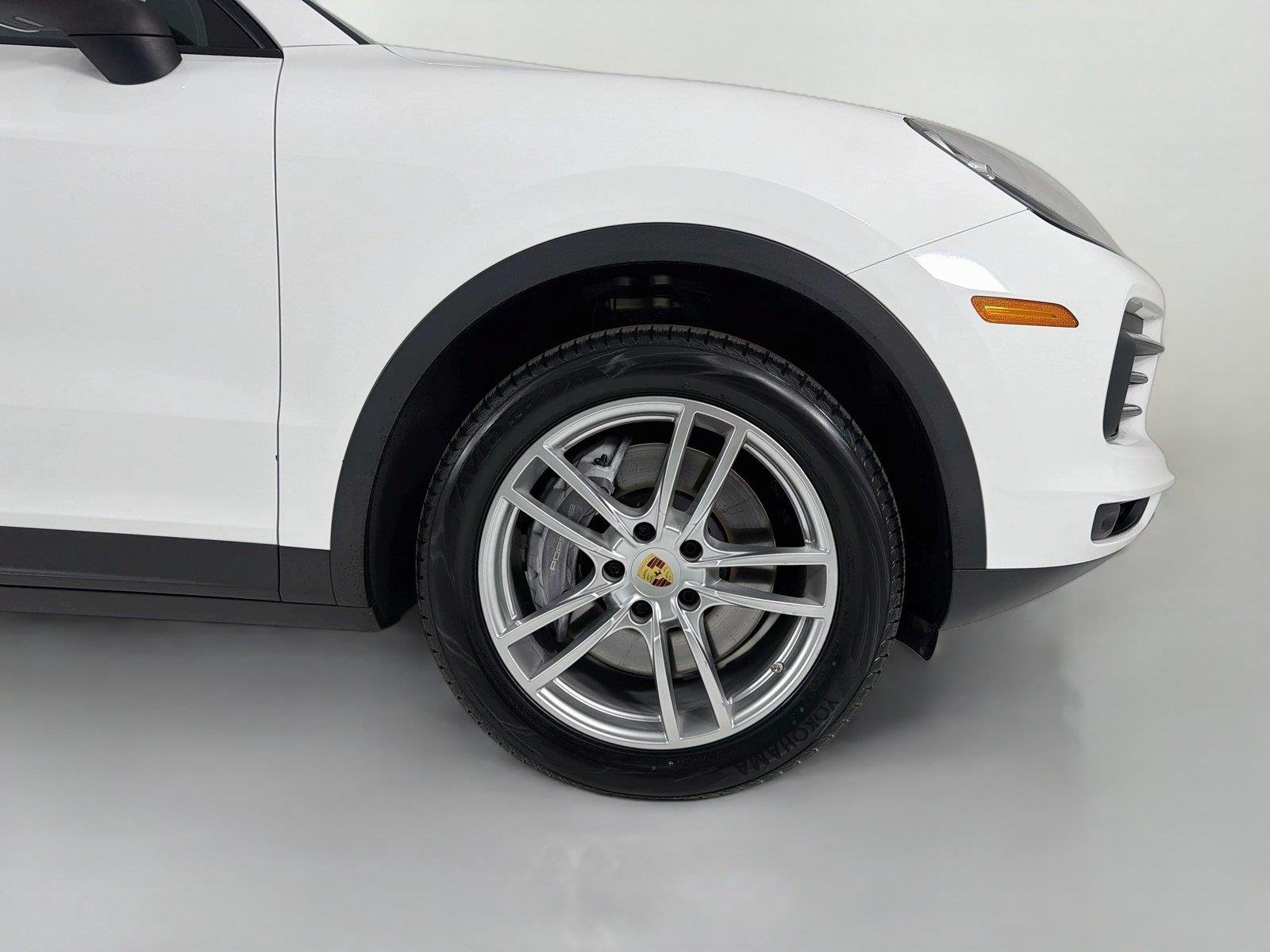 Used 2023 White Porsche Base image 29
