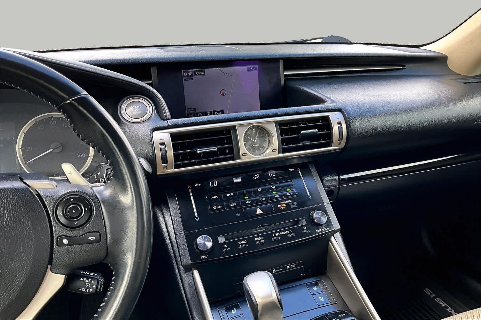 Used 2014 Starfire Pearl Lexus  image 7