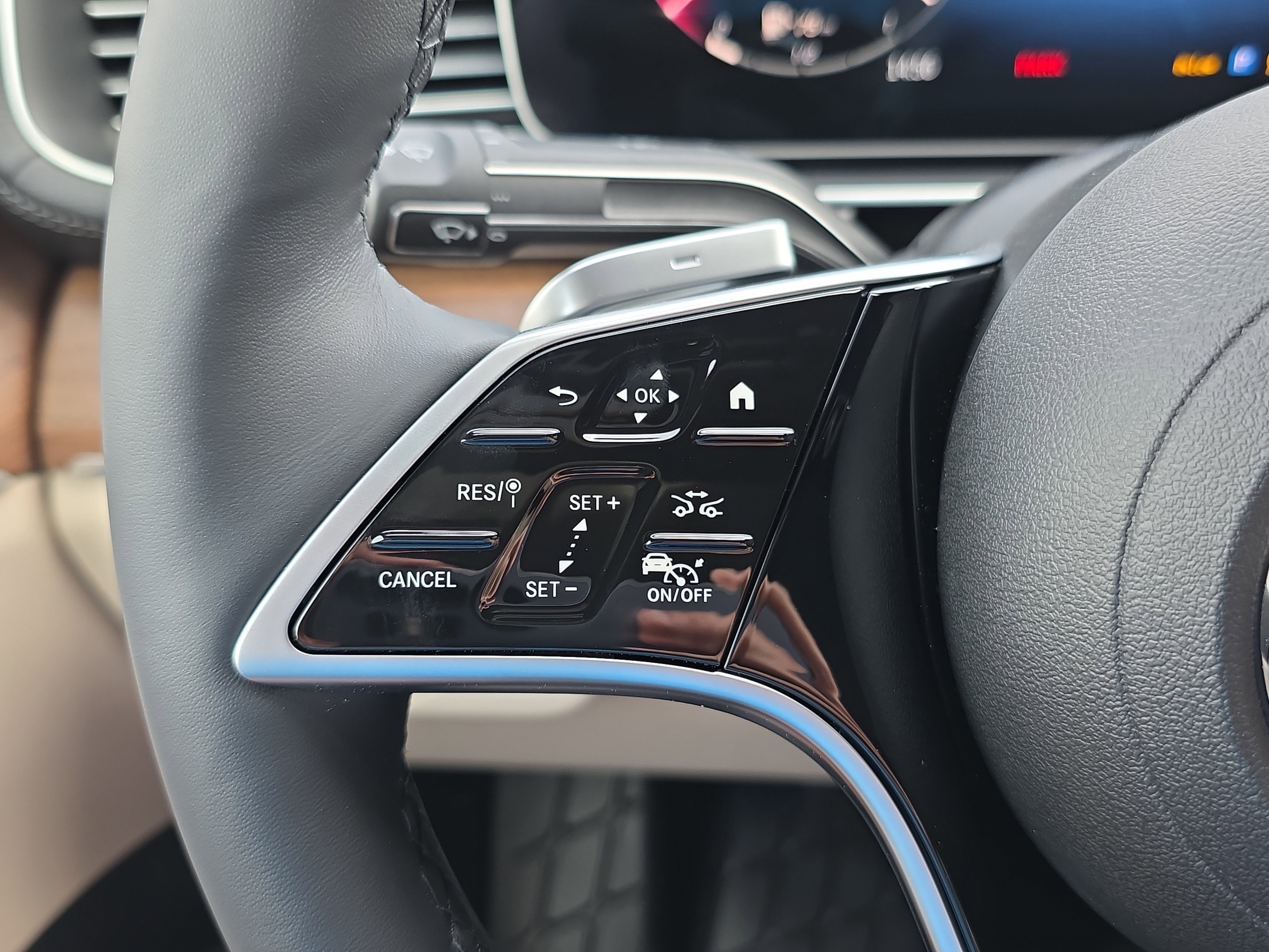 New 2026 Obsidian Black Metallic Mercedes-Benz GLE 450 Coupe image 48