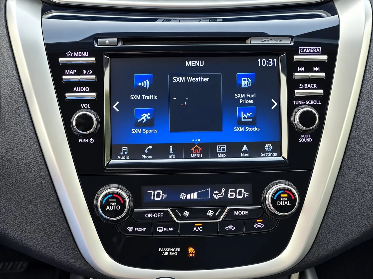 Used 2018 Pearl White Nissan SL image 19