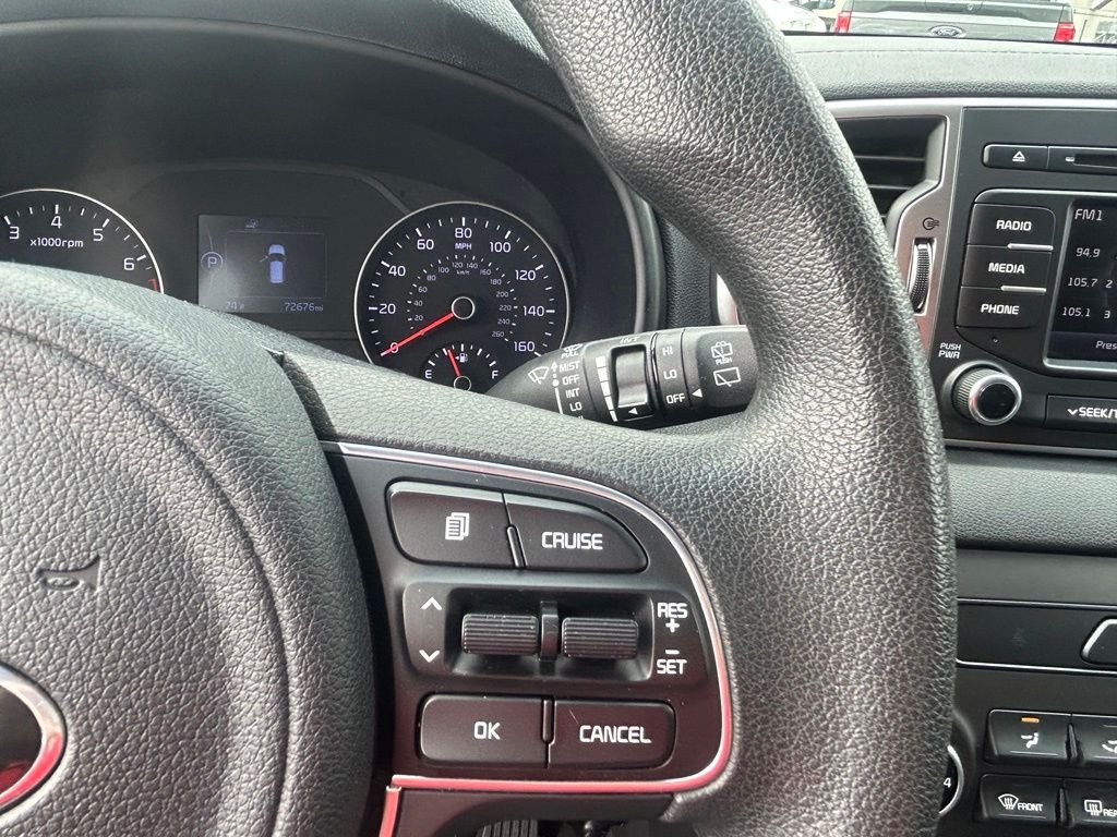Used 2018 White Kia LX image 18